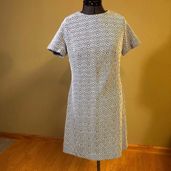 black knit floral dress forever 21 Ribbed Knit Mock Neck Midi Dress White / S main image 0